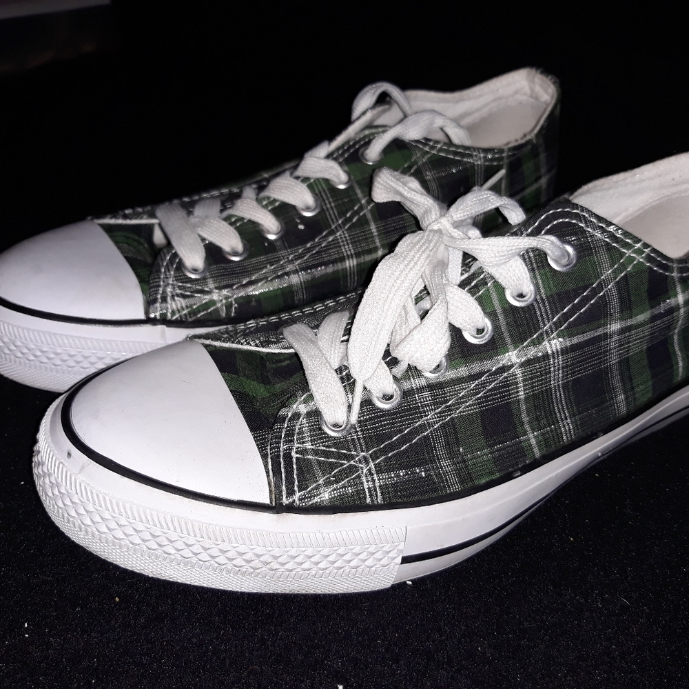 Green Black Silver Plaid Sneakers Size 10